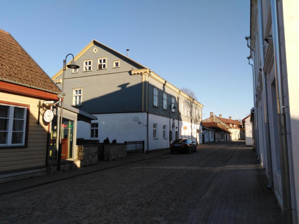 Kauba 6-1 Apartment With Sauna And Yacuzzi Куресааре Екстериор снимка